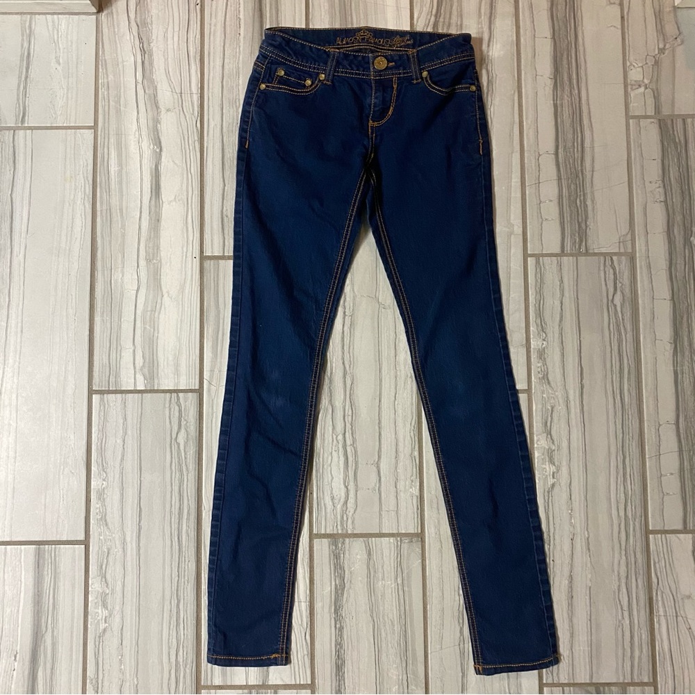 Skinny jeans